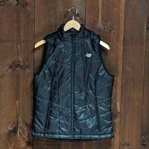 NEW BALANCE VEST WITH HOOD – WOMENS MEDIUM